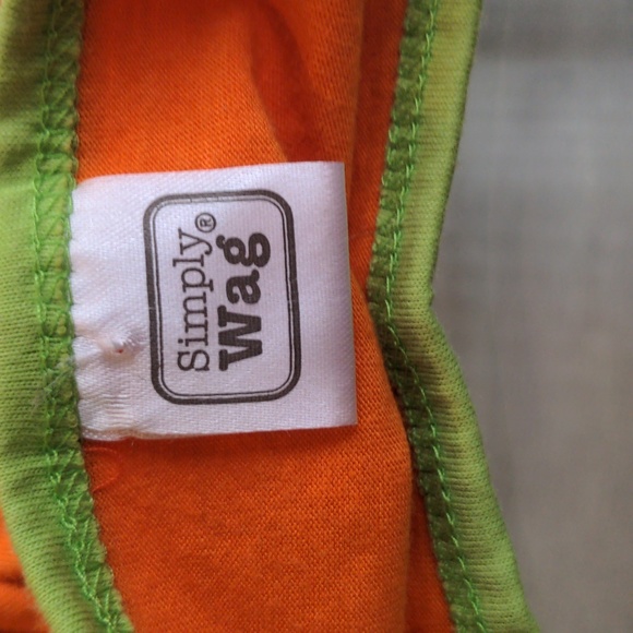 Simply Wag Pet Halloween Shirt Size M - Picture 3 of 4